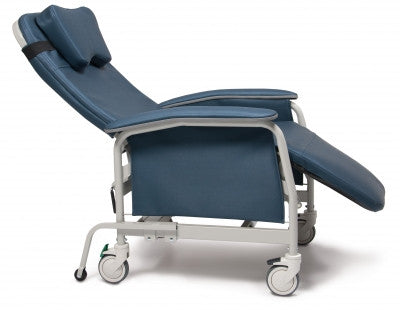 The Lumex Preferred Care infinite Position Bariatric Recliner FR565W. Shown with optional universal head pillow (item# FR5659427US), sold separately